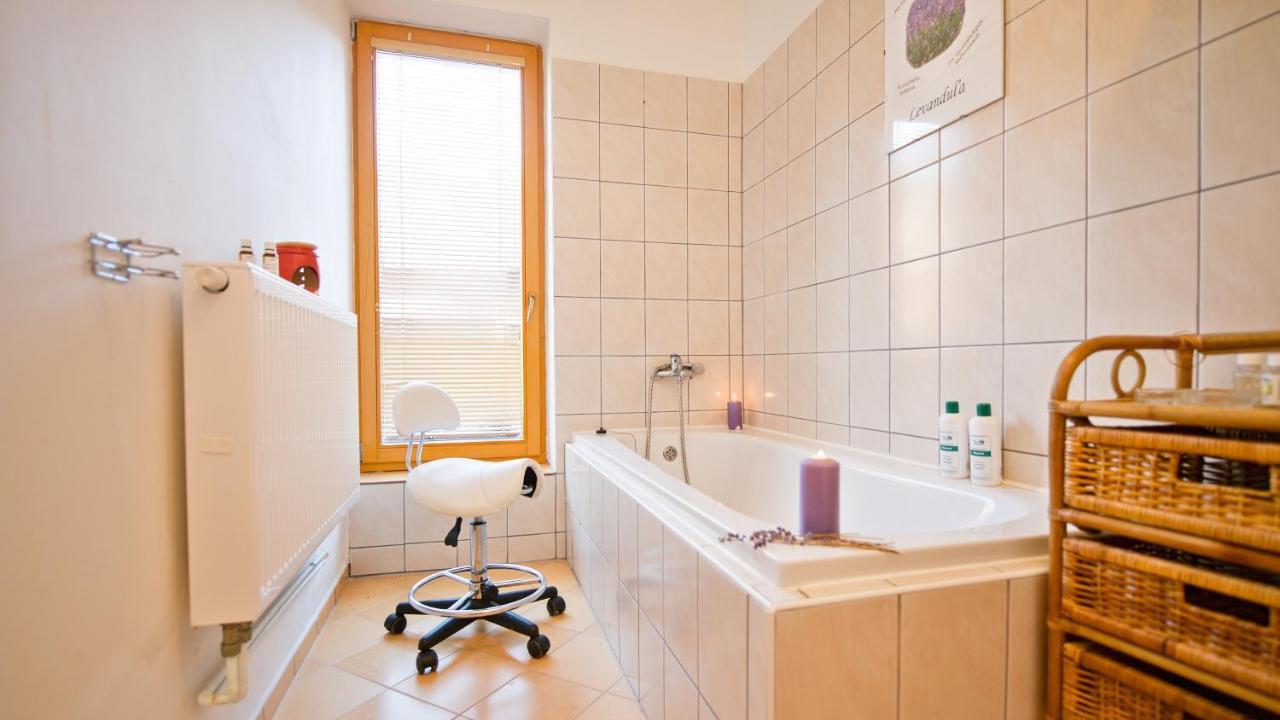 Wellness Penzion Eva Dolni Moravice ภายนอก รูปภาพ