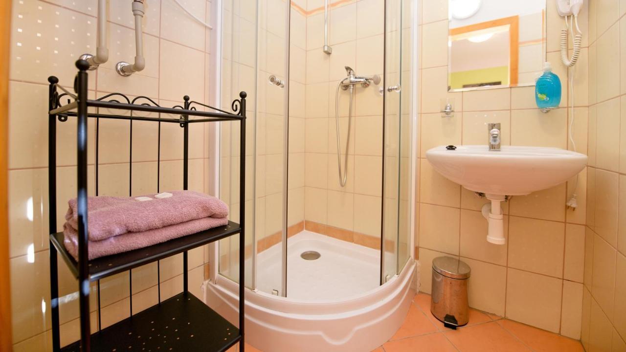 Wellness Penzion Eva Dolni Moravice ภายนอก รูปภาพ
