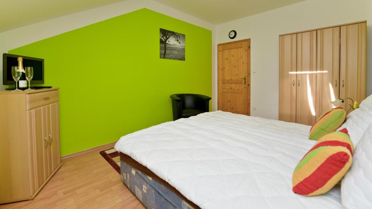 Wellness Penzion Eva Dolni Moravice ภายนอก รูปภาพ